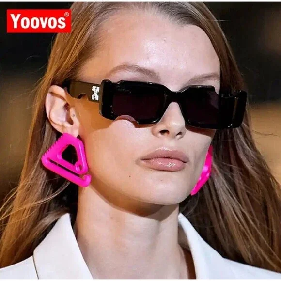 Women Sunglasses 2024 Trending Vintage Rectangle Notch Glasses Black Lenses - Picture 1 of 8